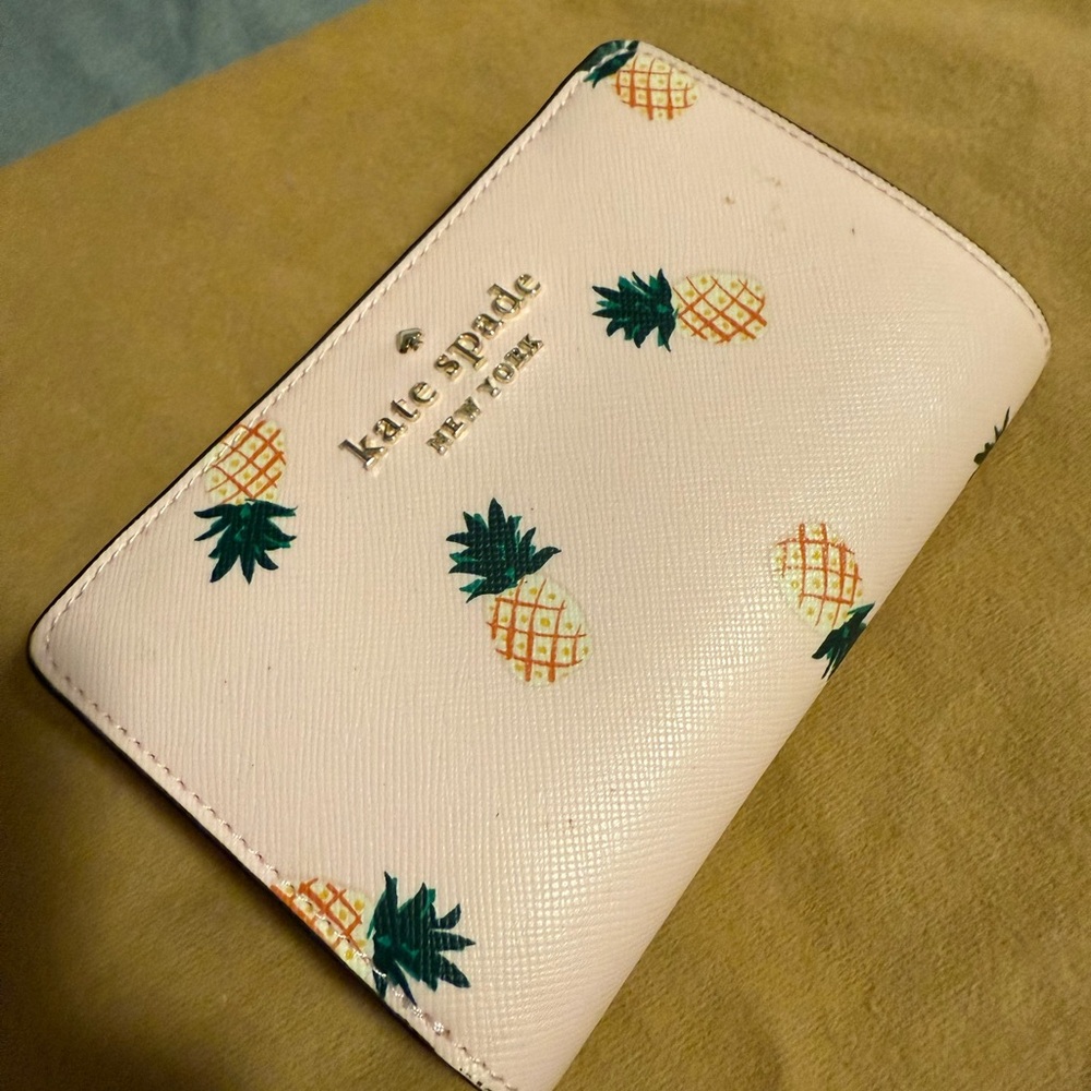 Kate Spade Cream Wallet with Pineapple Design